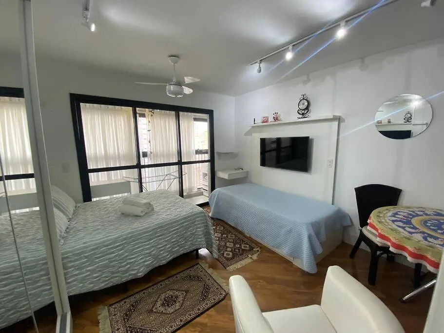 Studio Prox Ao Metro Republica location